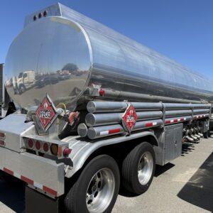 2000 Heil 4-Comp Semi Tank Trailer